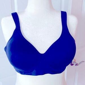 T shirt Bra NWT
